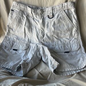 Wrangler Men's Cargo Shorts in Light Gray